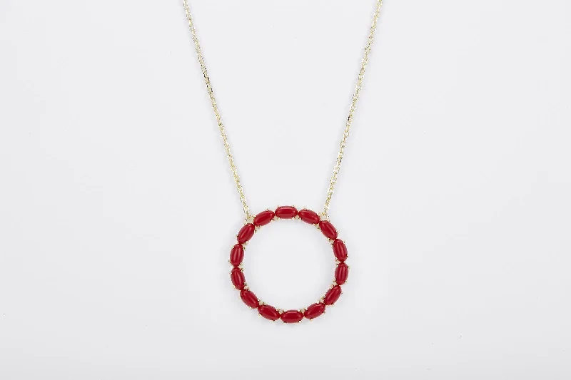 Pietra Collection Round Pendant Necklace - Coral