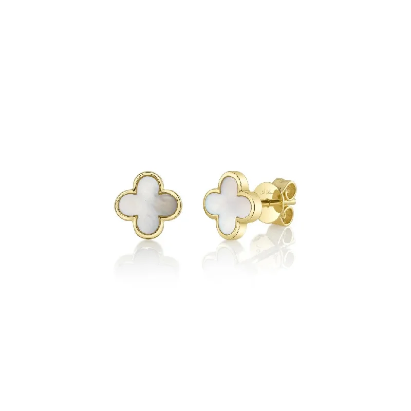 Shy Creation Mother of Pearl Clover Earrings