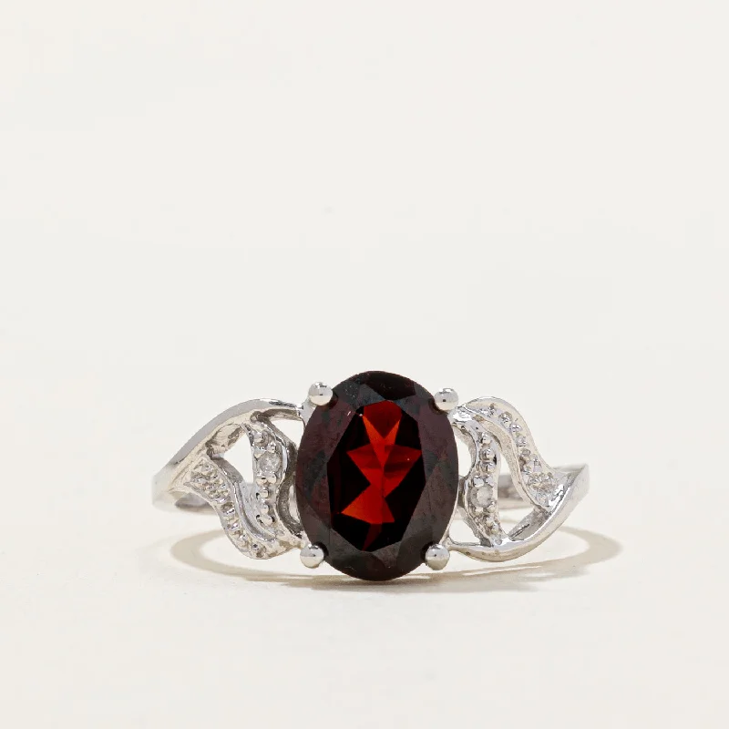 Garnet & Diamond Cocktail Ring | 2.00ct, 0.01ctw | SZ 7 |