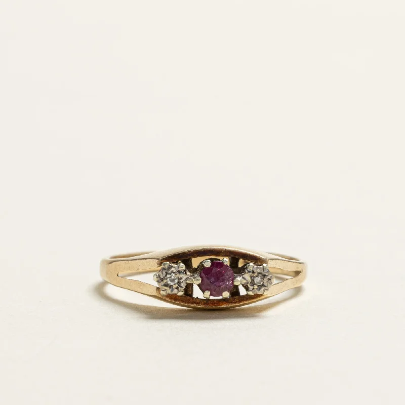 1979 London Three Stone Ruby & Diamond Ring | 0.14ct | 0.01ctw | SZ 7.25 |