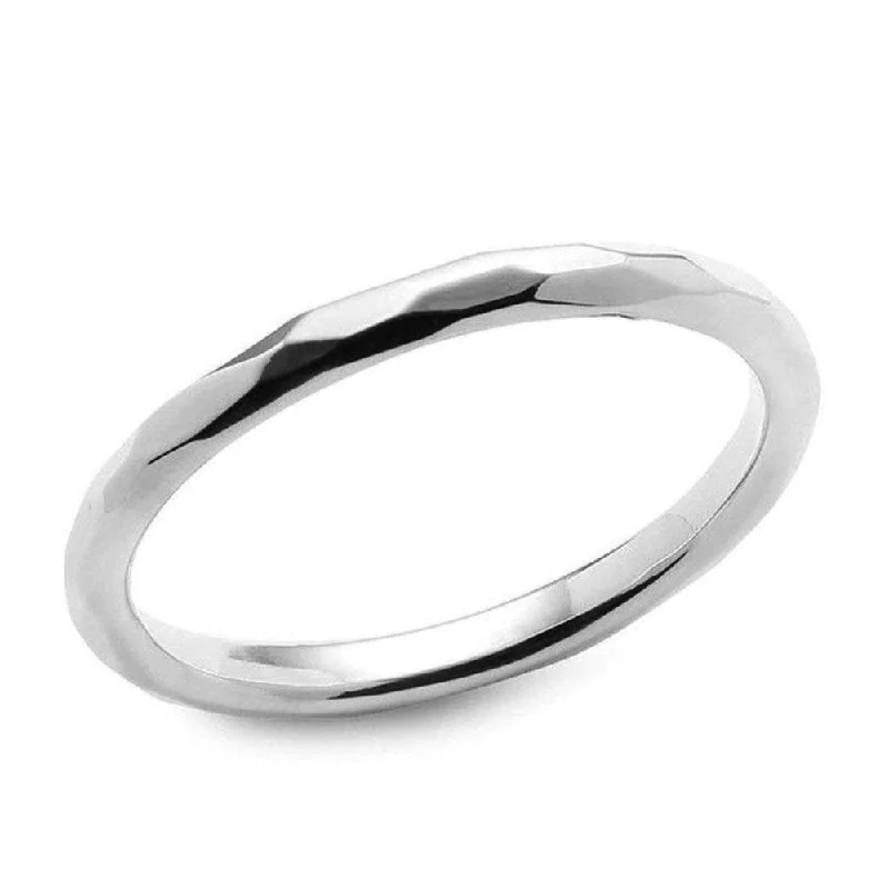 Thin faceted bangle in sterling silver